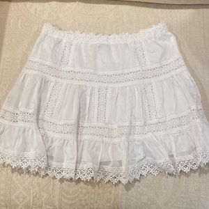 Excellent condition.   Victoria’s Secrets. 16” length.  Lace.  Lined